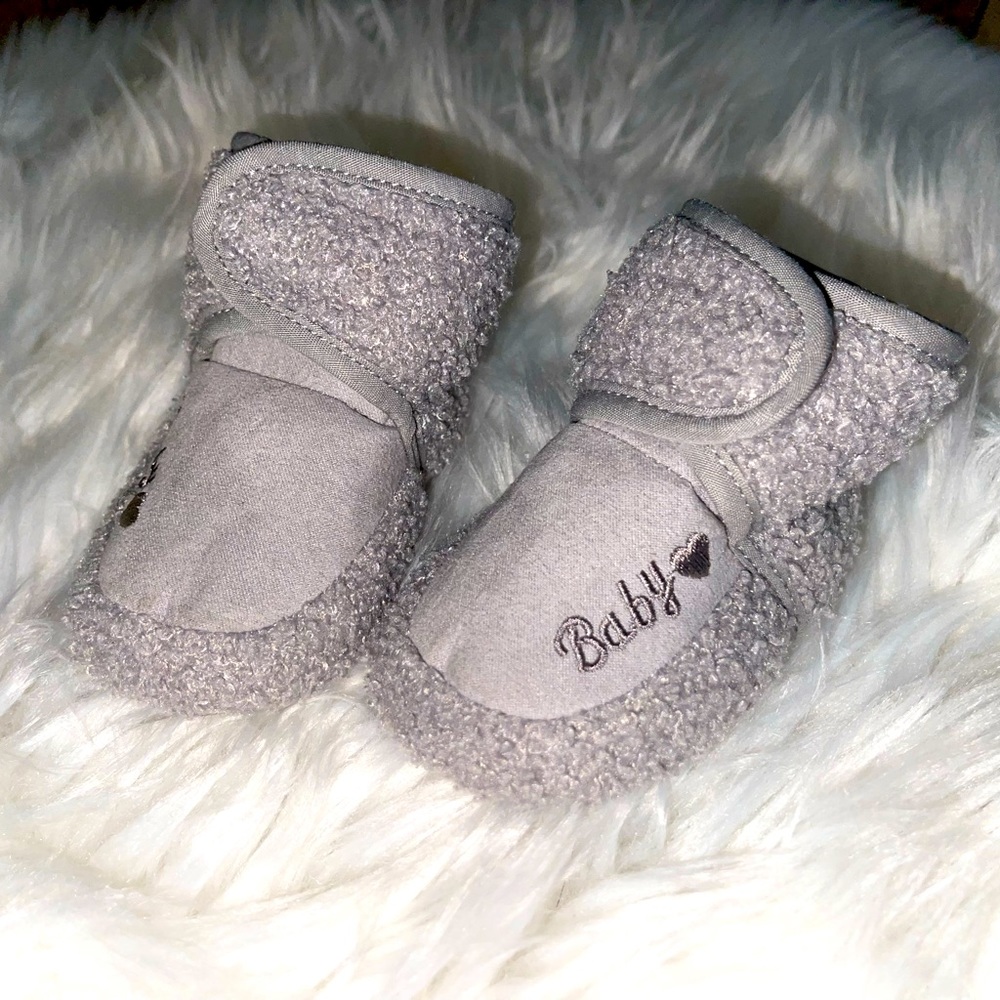 Baby slippers